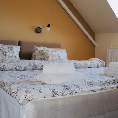 Racz Tanya Es Panzio Bed & Breakfast