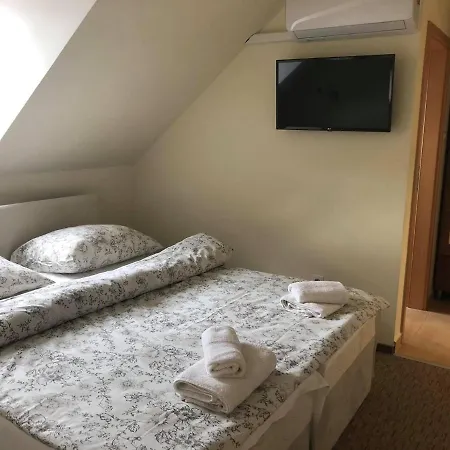 Bed & Breakfast Racz Tanya Es Panzio Orfű